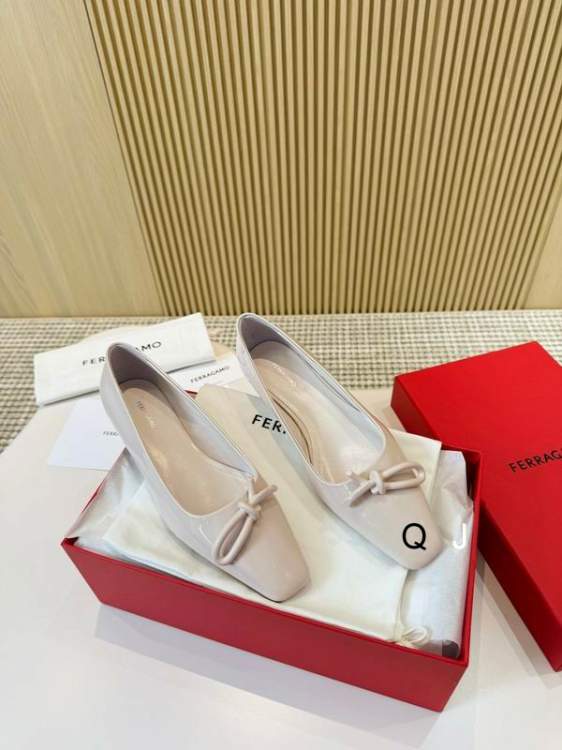 Picture of Ferragamo Shoes _SKUFerragamosz35-40XJ07055230